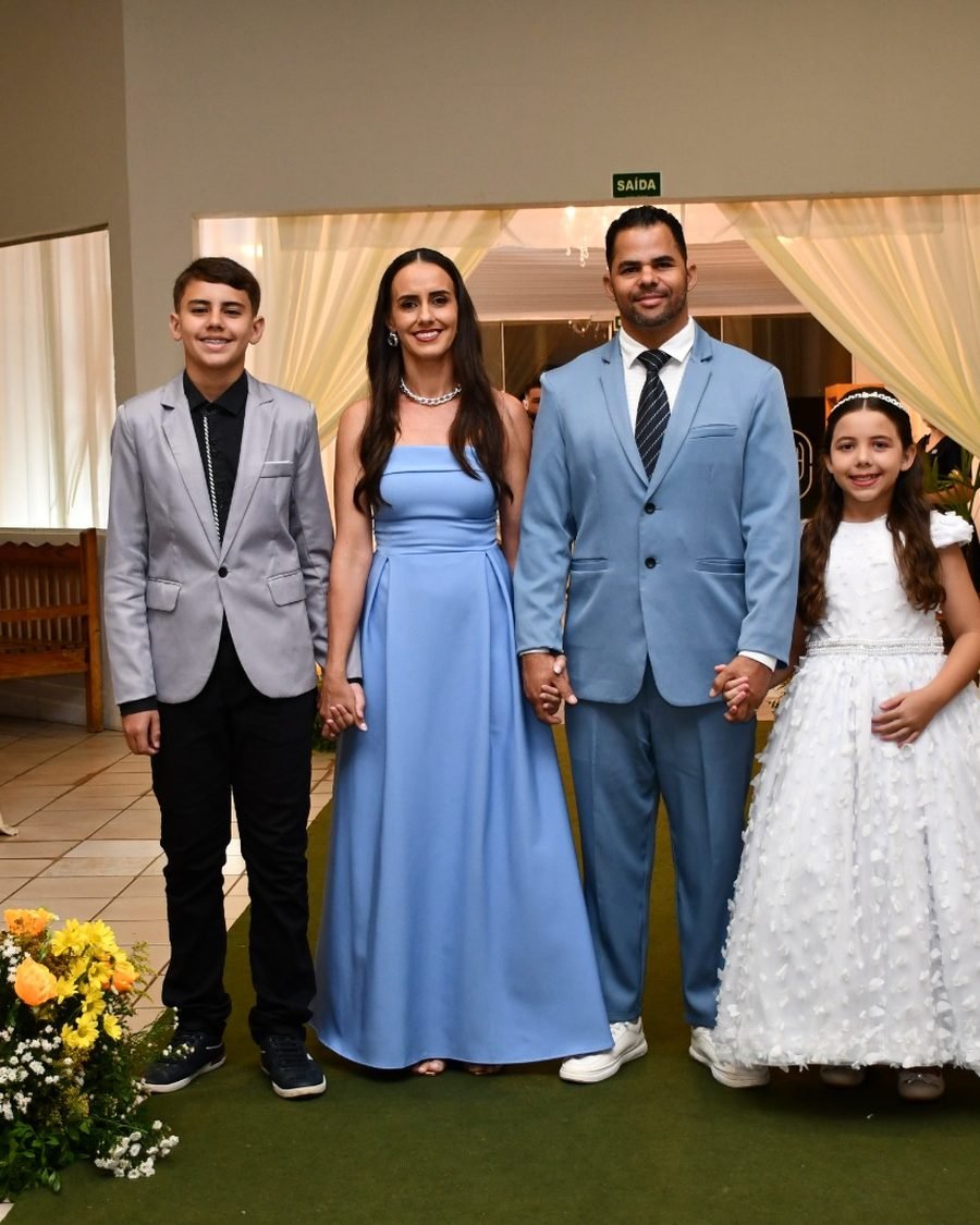 Priscila com a família em evento